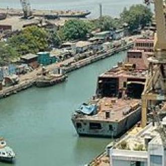 ପାରାଦ୍ବୀପ ବନ୍ଦର